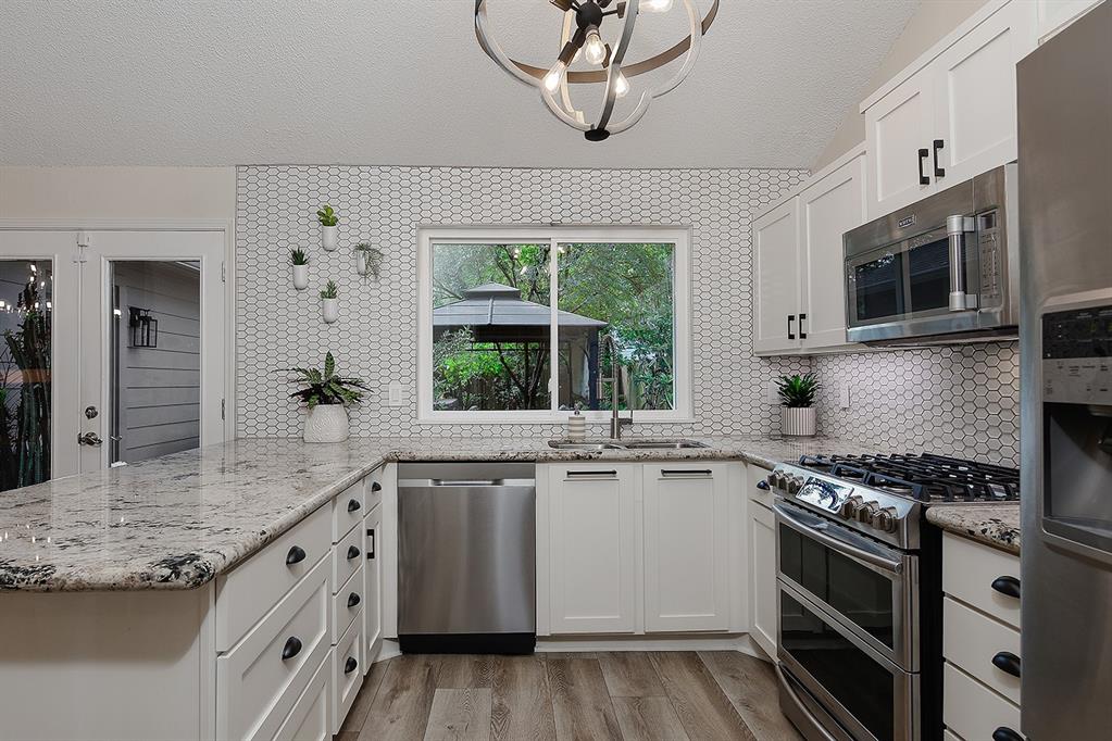 16 W Lance Leaf Road, The Woodlands, Texas image 13