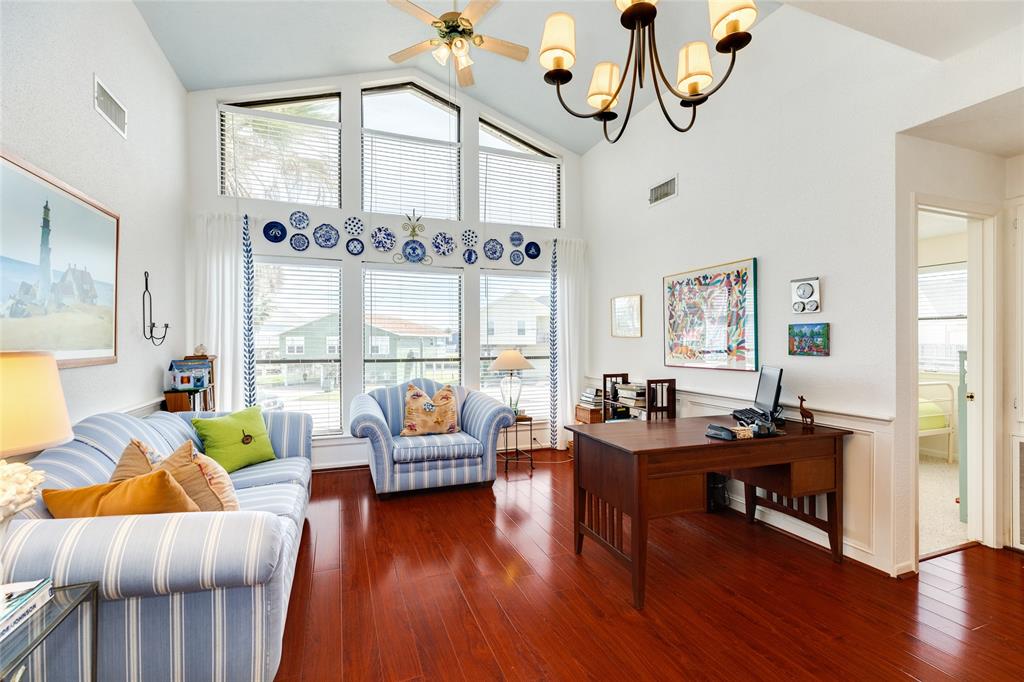 22218 Matagorda Drive, Galveston, Texas image 24