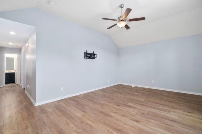 910 S Chamfer Way, Crosby, Texas image 15