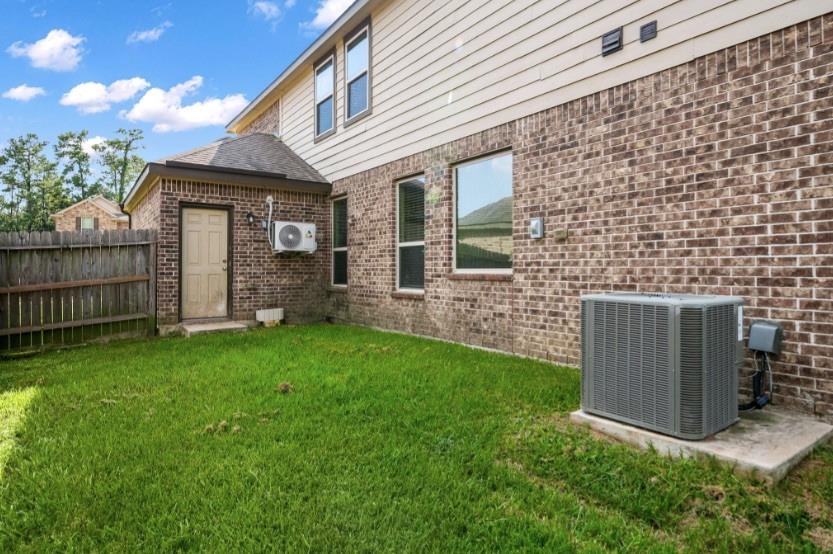910 S Chamfer Way, Crosby, Texas image 29