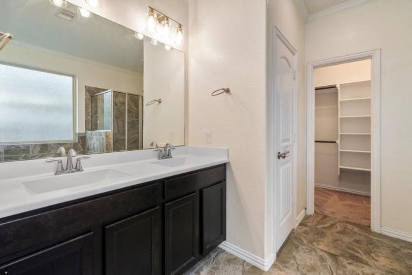 910 S Chamfer Way, Crosby, Texas image 17