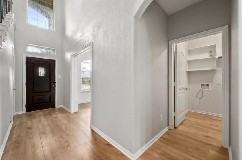 910 S Chamfer Way, Crosby, Texas image 4