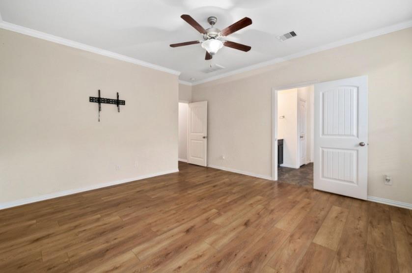 910 S Chamfer Way, Crosby, Texas image 16