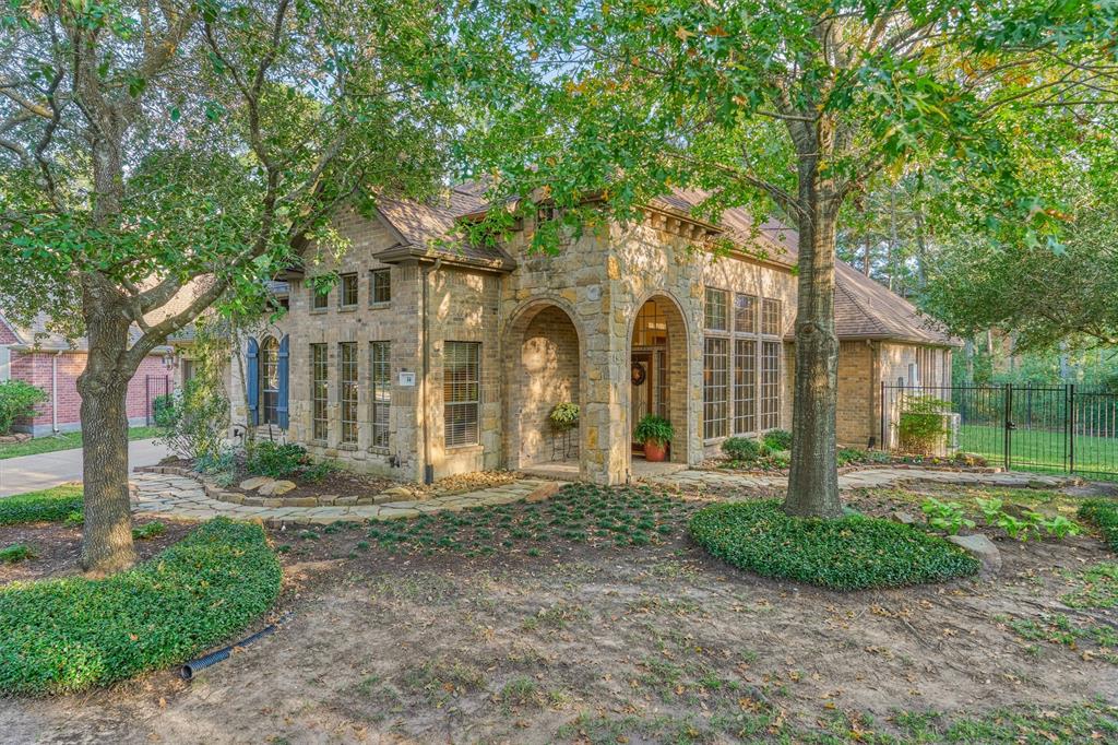 14 Mystic Pines Court, The Woodlands, Texas image 7