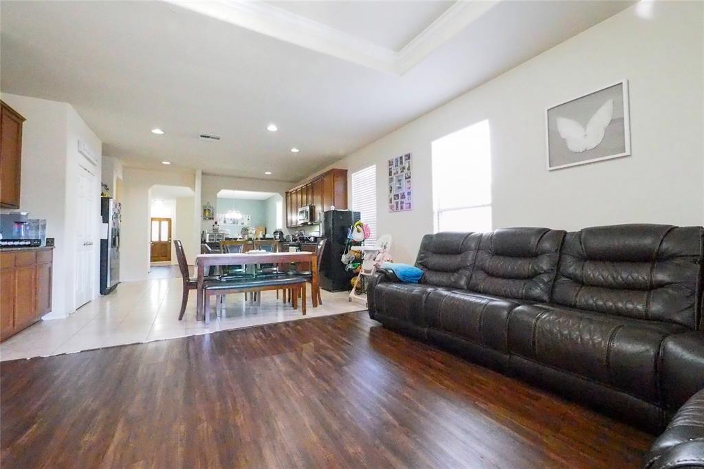 1414 S Maple Drive, Katy, Texas image 17