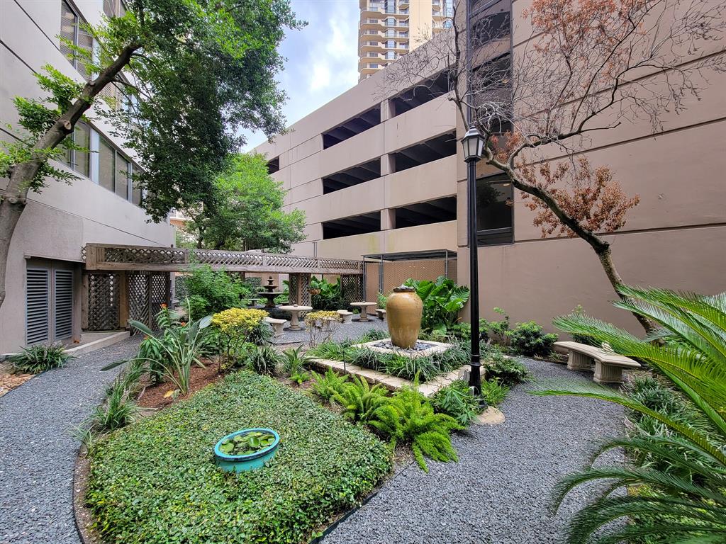 3525 Sage Road #811, Houston, Texas image 38
