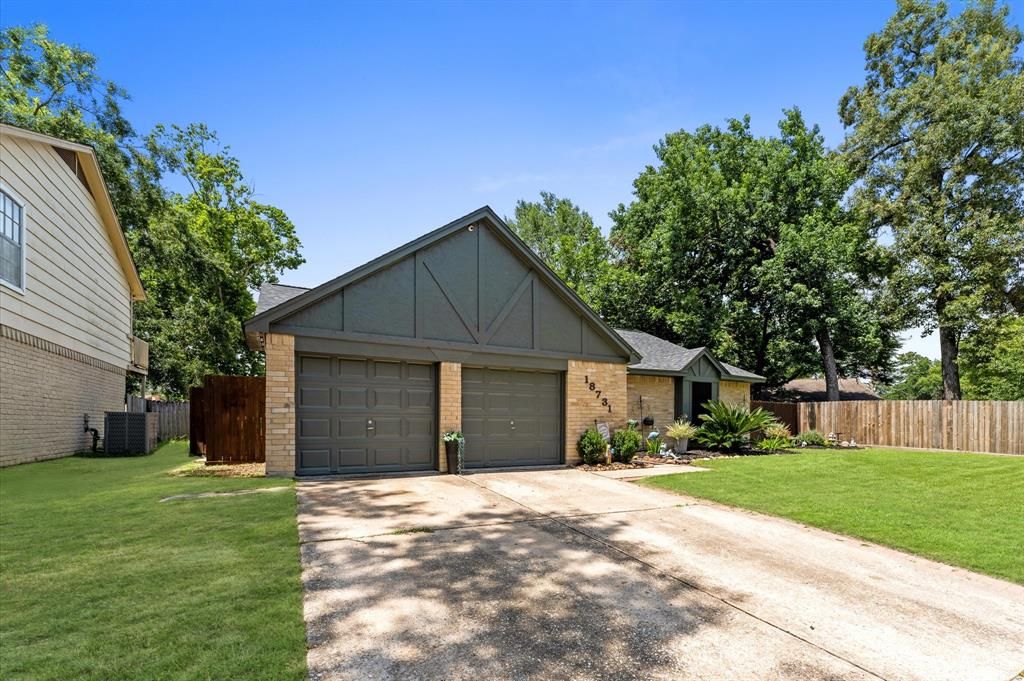 Photo of 18731 Cleeve Close, Humble, TX 77346 (MLS # 66545931)