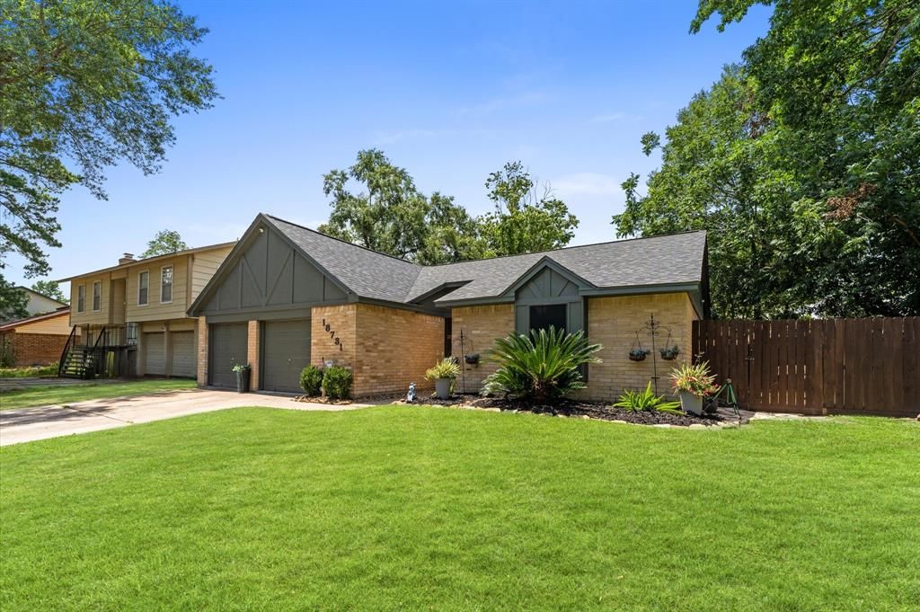 Photo of 18731 Cleeve Close, Humble, TX 77346 (MLS # 66545931)