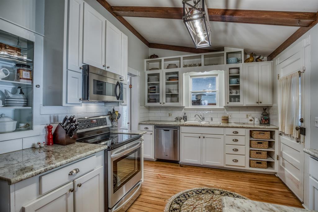 235 Hickory Street, New Ulm, Texas image 14