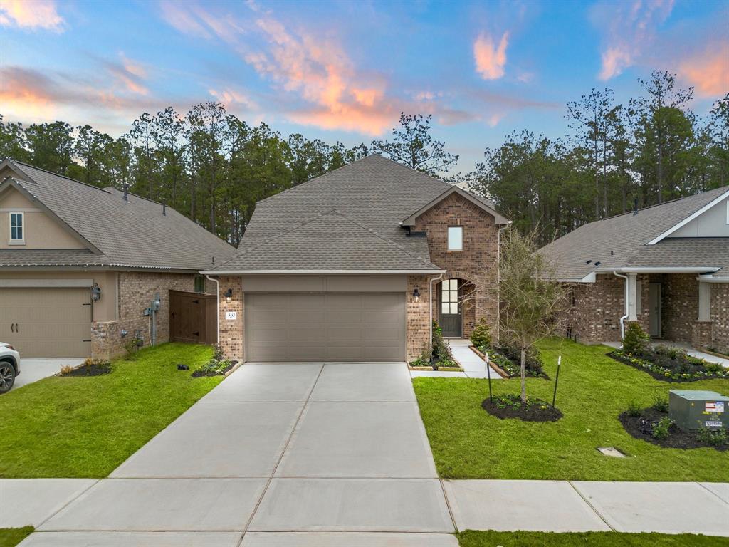 235 Bright Valley Way, Richmond, Texas image 1