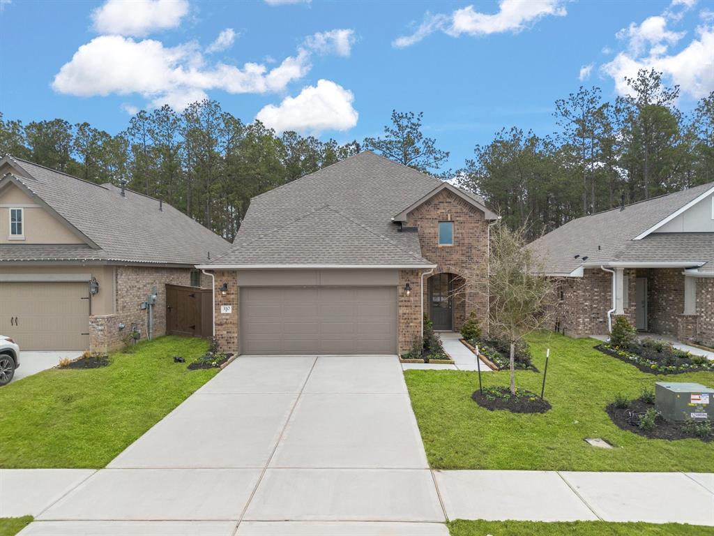 235 Bright Valley Way, Richmond, Texas image 2