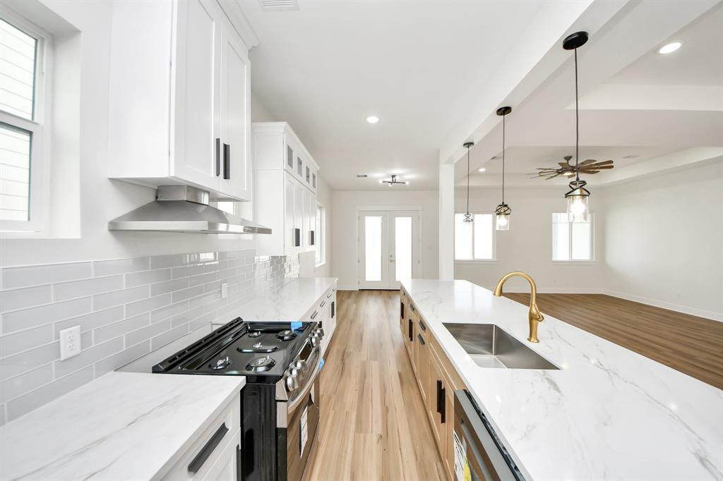 234 San Jacinto Street, La Porte, Texas image 23