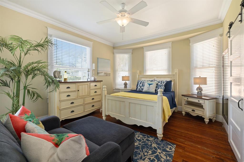 3425 Avenue R, Galveston, Texas image 25