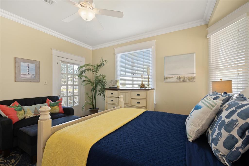 3425 Avenue R, Galveston, Texas image 24