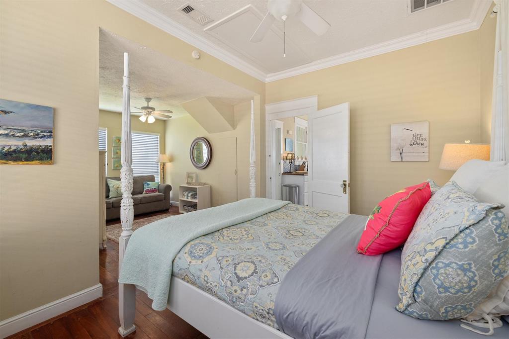 3425 Avenue R, Galveston, Texas image 14