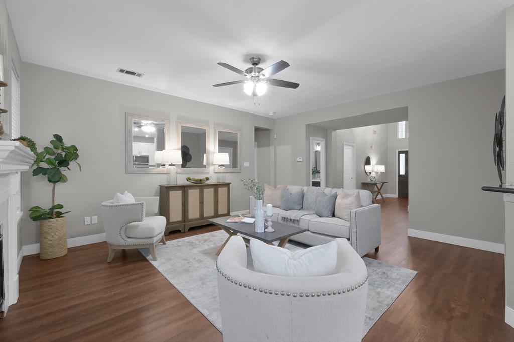 23 Greentwig Place, The Woodlands, Texas image 12