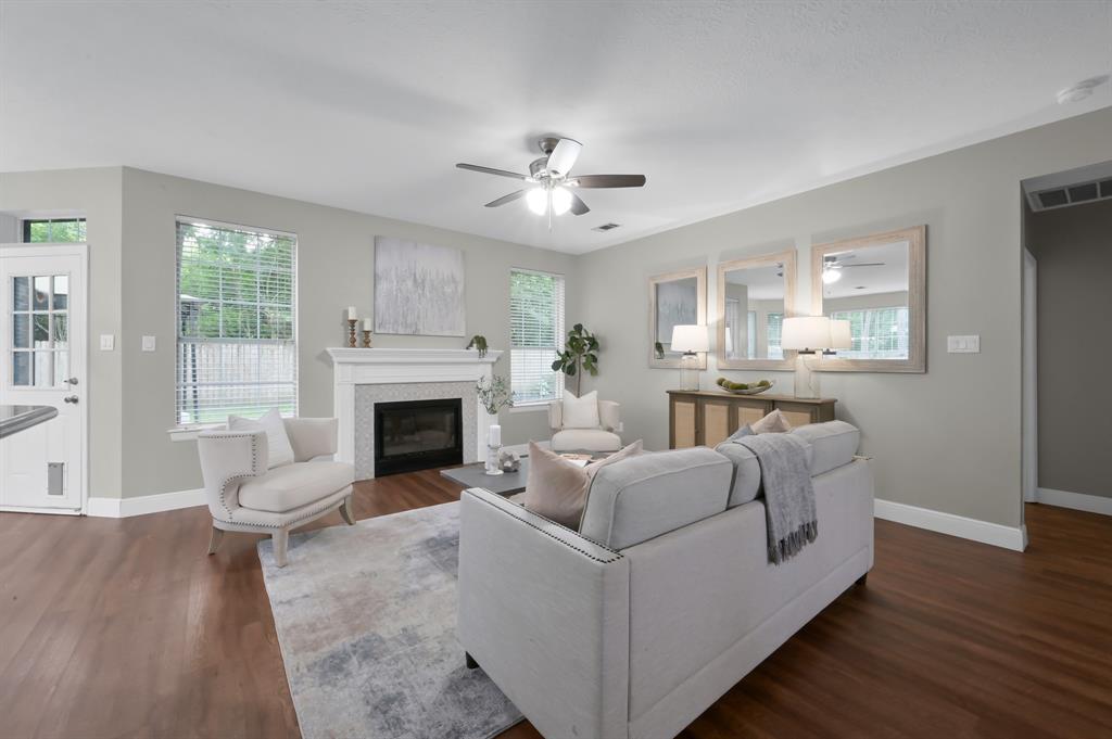 23 Greentwig Place, The Woodlands, Texas image 13