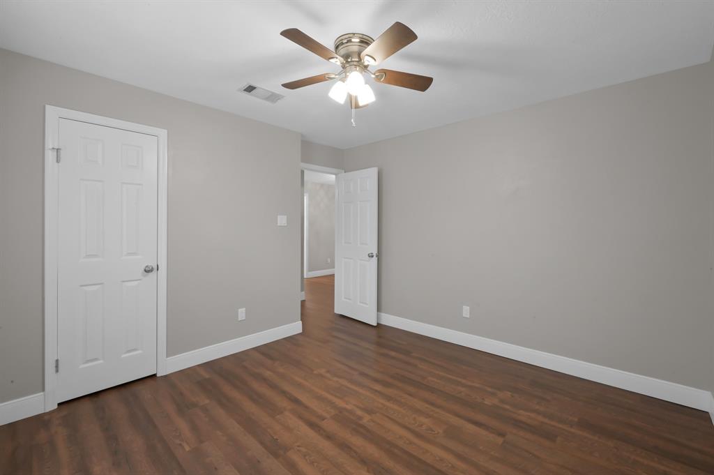 23 Greentwig Place, The Woodlands, Texas image 29