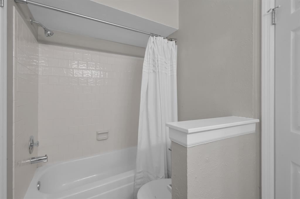 23 Greentwig Place, The Woodlands, Texas image 27