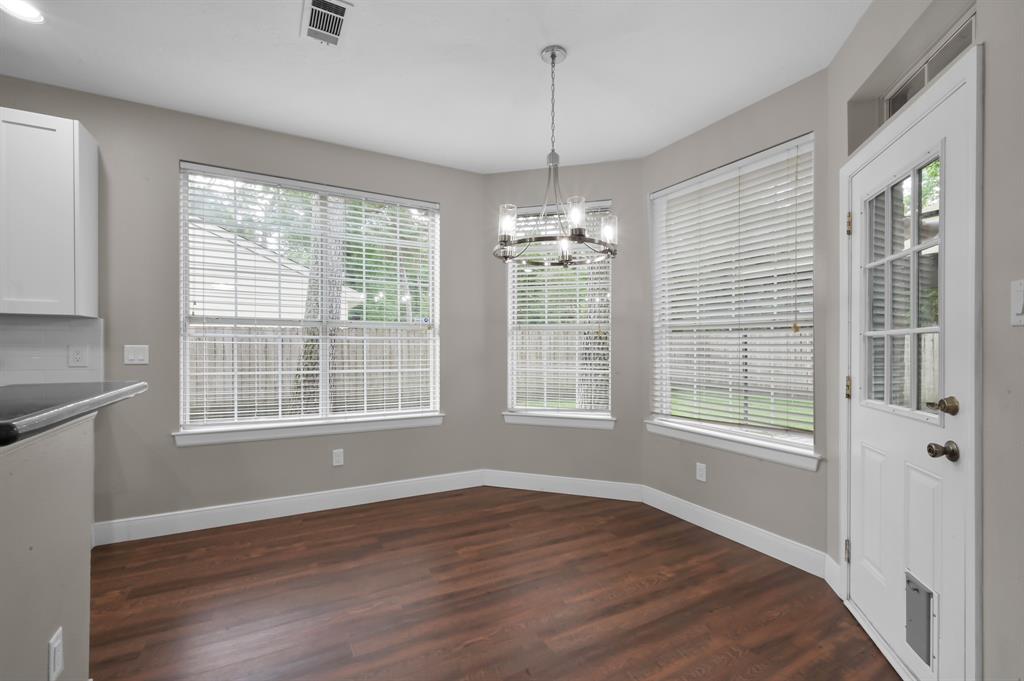 23 Greentwig Place, The Woodlands, Texas image 10