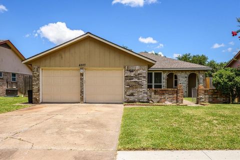 Single Family Residence in Pasadena TX 4207 Fairwood Street.jpg