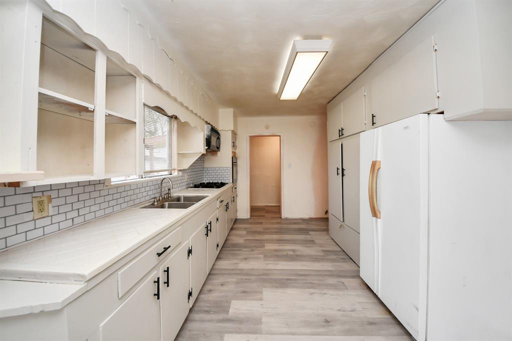 1912 Maryland Street, Baytown, Texas image 18