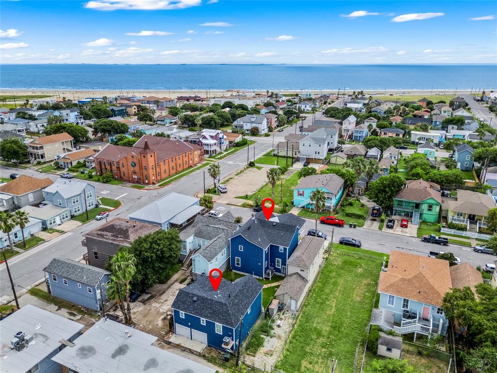 1110 Avenue K, Galveston, Texas image 2