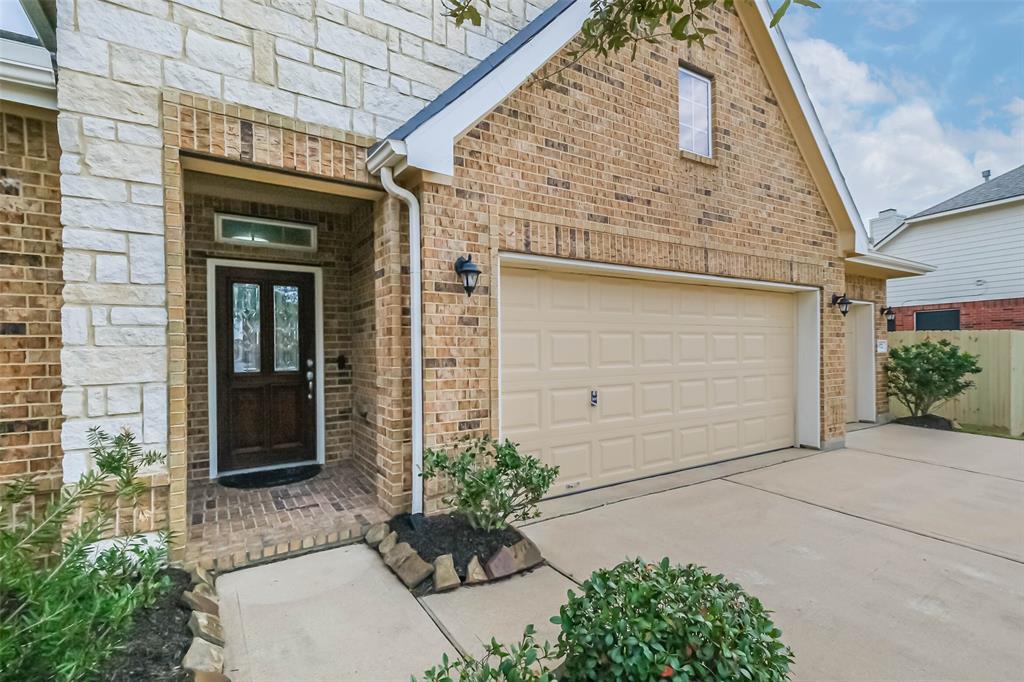 1972 Jobes Court, Alvin, Texas image 4