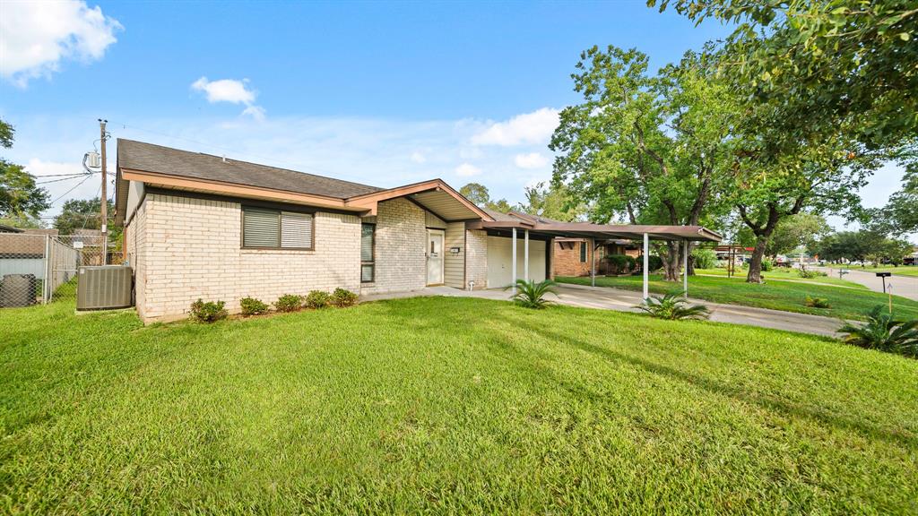 735 Brookview Street, Channelview, Texas image 2