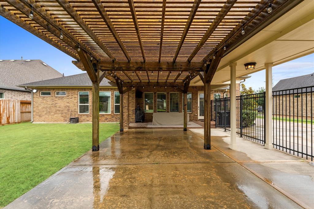 10110 Da Vinci Court, Iowa Colony, Texas image 31