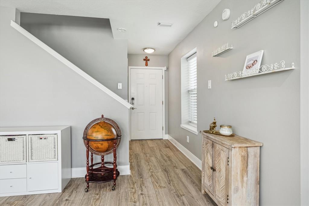 5126 Prosperity Circle, Houston, Texas image 3