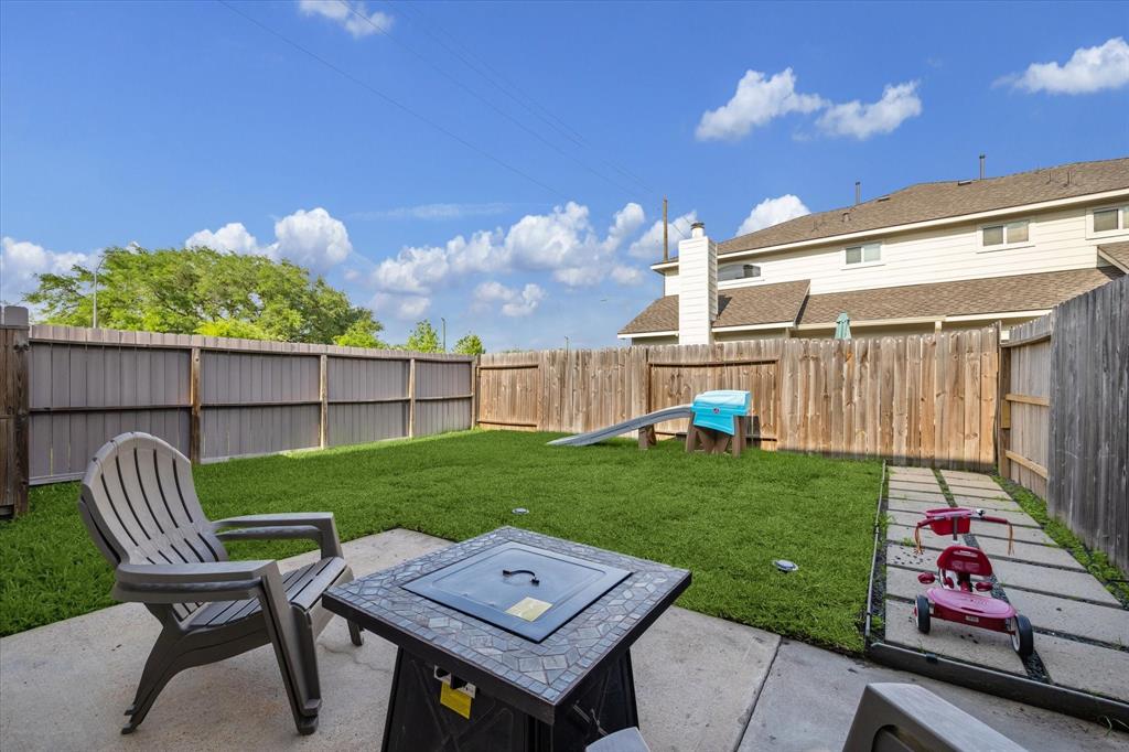 5126 Prosperity Circle, Houston, Texas image 27