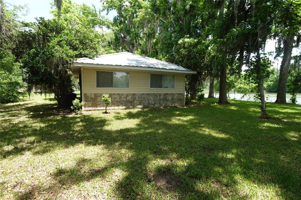 215 Weldon, Livingston, Texas image 5