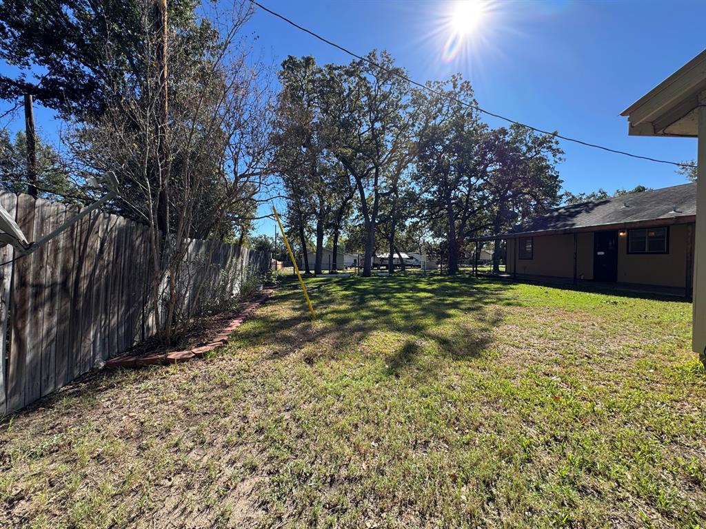 11202 Lakeview Road, Brenham, Texas image 8