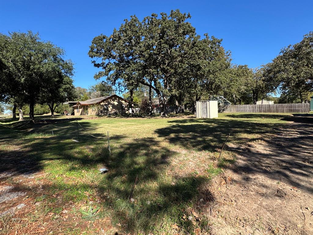 11202 Lakeview Road, Brenham, Texas image 3