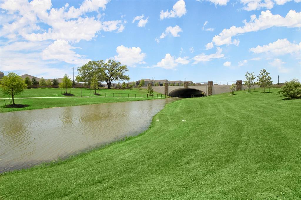 9904 Smokehouse Silo Lane, Houston, Texas image 46