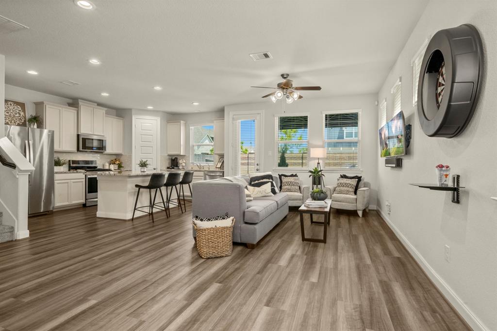 9904 Smokehouse Silo Lane, Houston, Texas image 6