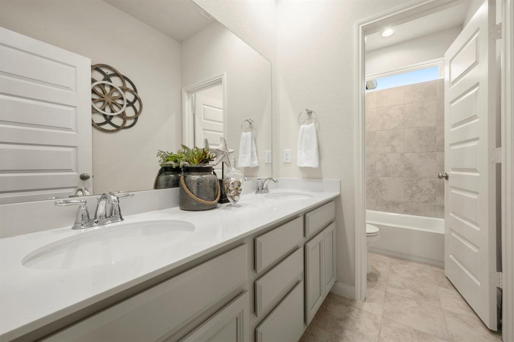 9904 Smokehouse Silo Lane, Houston, Texas image 25