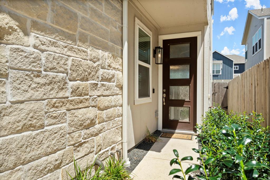 9904 Smokehouse Silo Lane, Houston, Texas image 4
