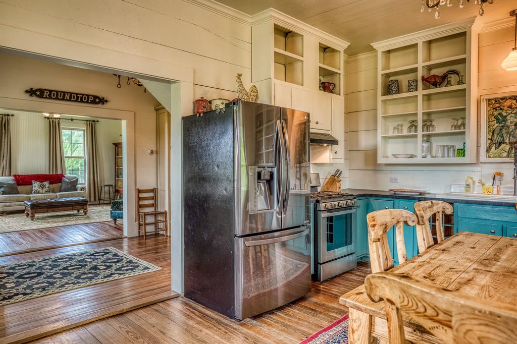 6900 Schroeder Road, Brenham, Texas image 9