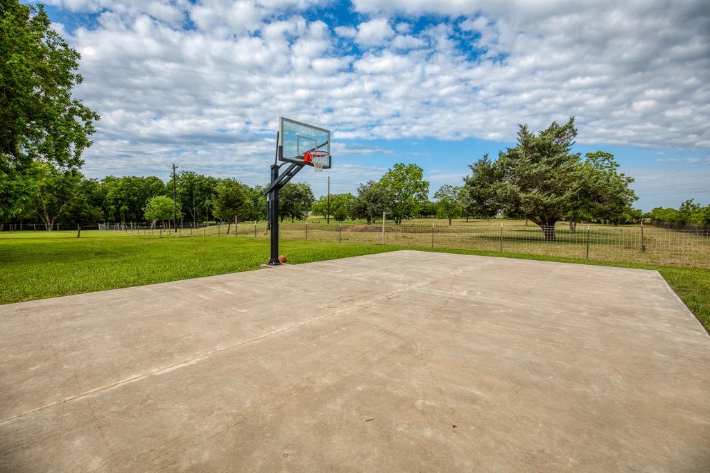 6900 Schroeder Road, Brenham, Texas image 17