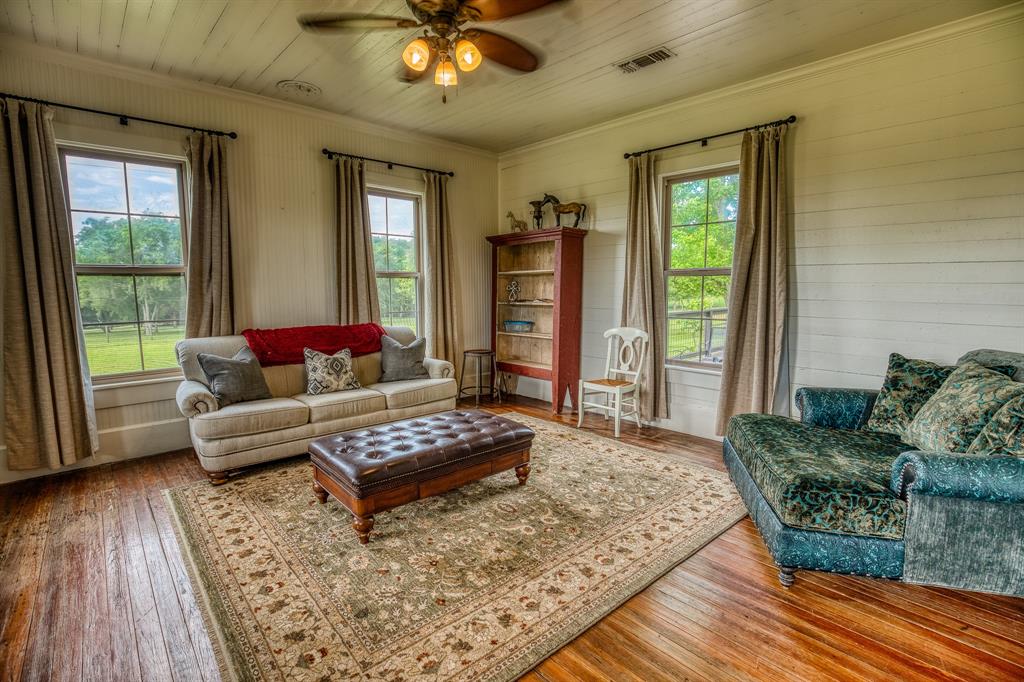 6900 Schroeder Road, Brenham, Texas image 7