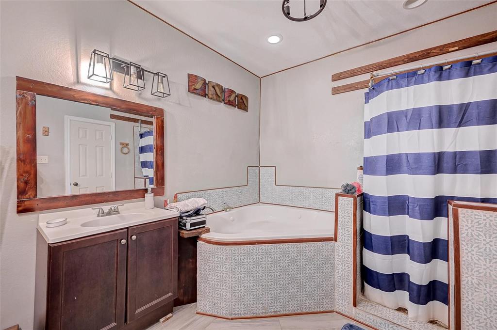 124 Capetown, Conroe, Texas image 21