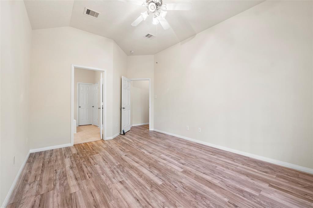 1525 Sunmeadow Boulevard, Friendswood, Texas image 21