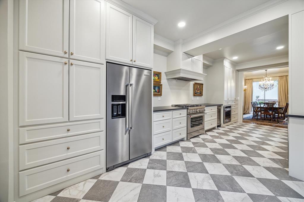 7603 Olympia Drive, Houston, Texas image 13
