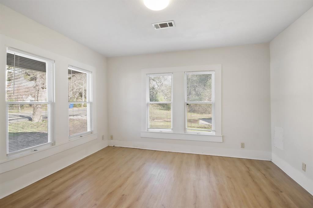 502 E Abbey Street, Livingston, Texas image 13