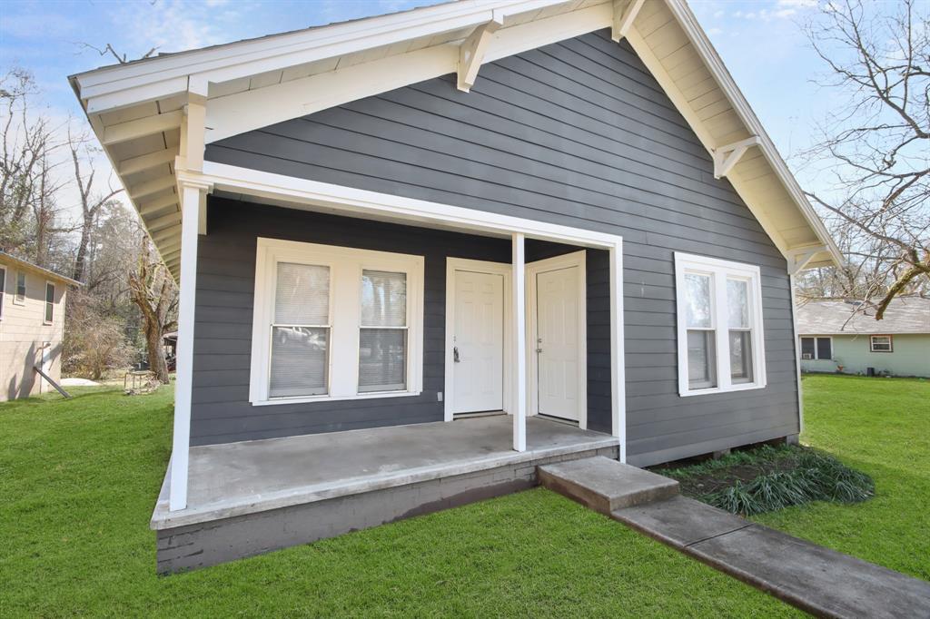 502 E Abbey Street, Livingston, Texas image 3