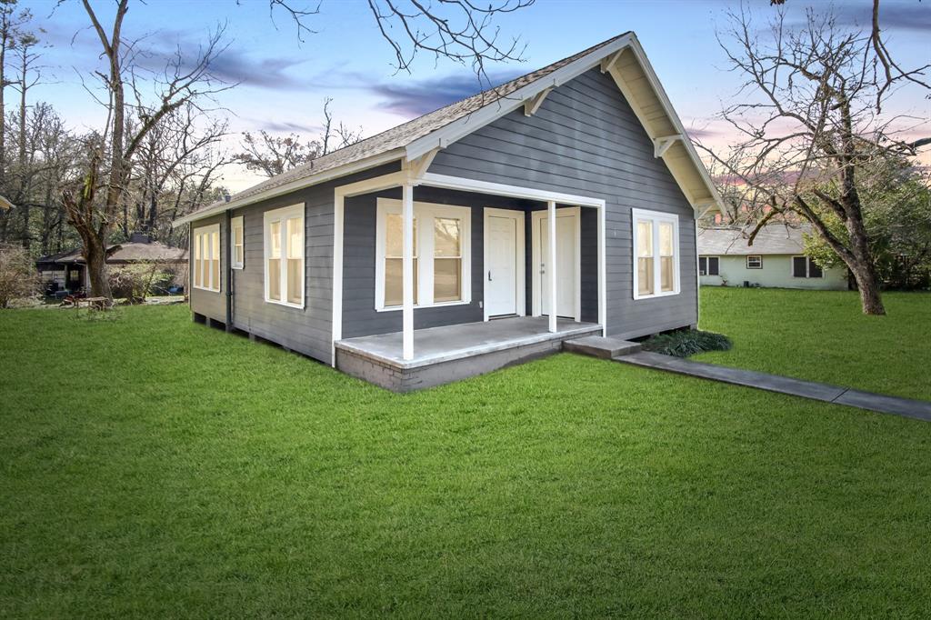502 E Abbey Street, Livingston, Texas image 2