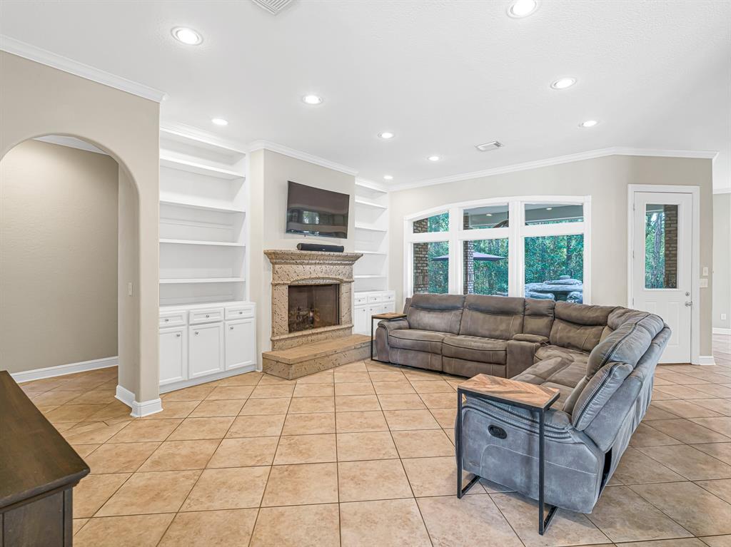 16007 Wimbledon Champions Drive, Spring, Texas image 11