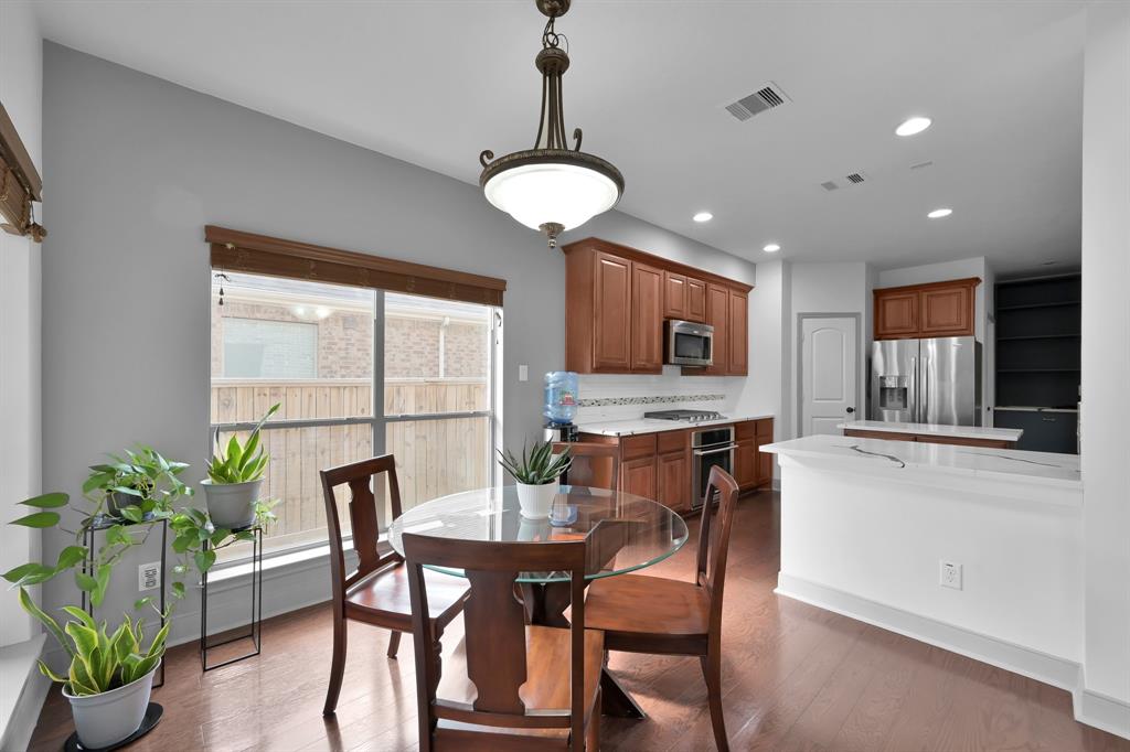 123 E Canyon Wren Circle, The Woodlands, Texas image 10